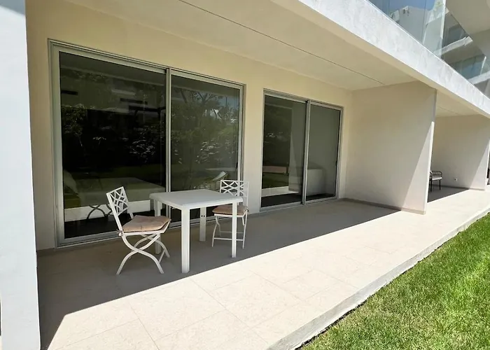 Luxurious With Poolside Patio Playa del Carmen