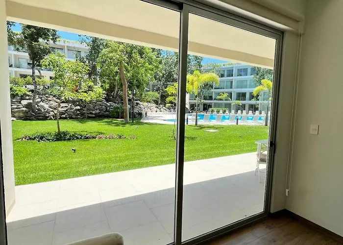 Apartment Luxurious With Poolside Patio Playa del Carmen